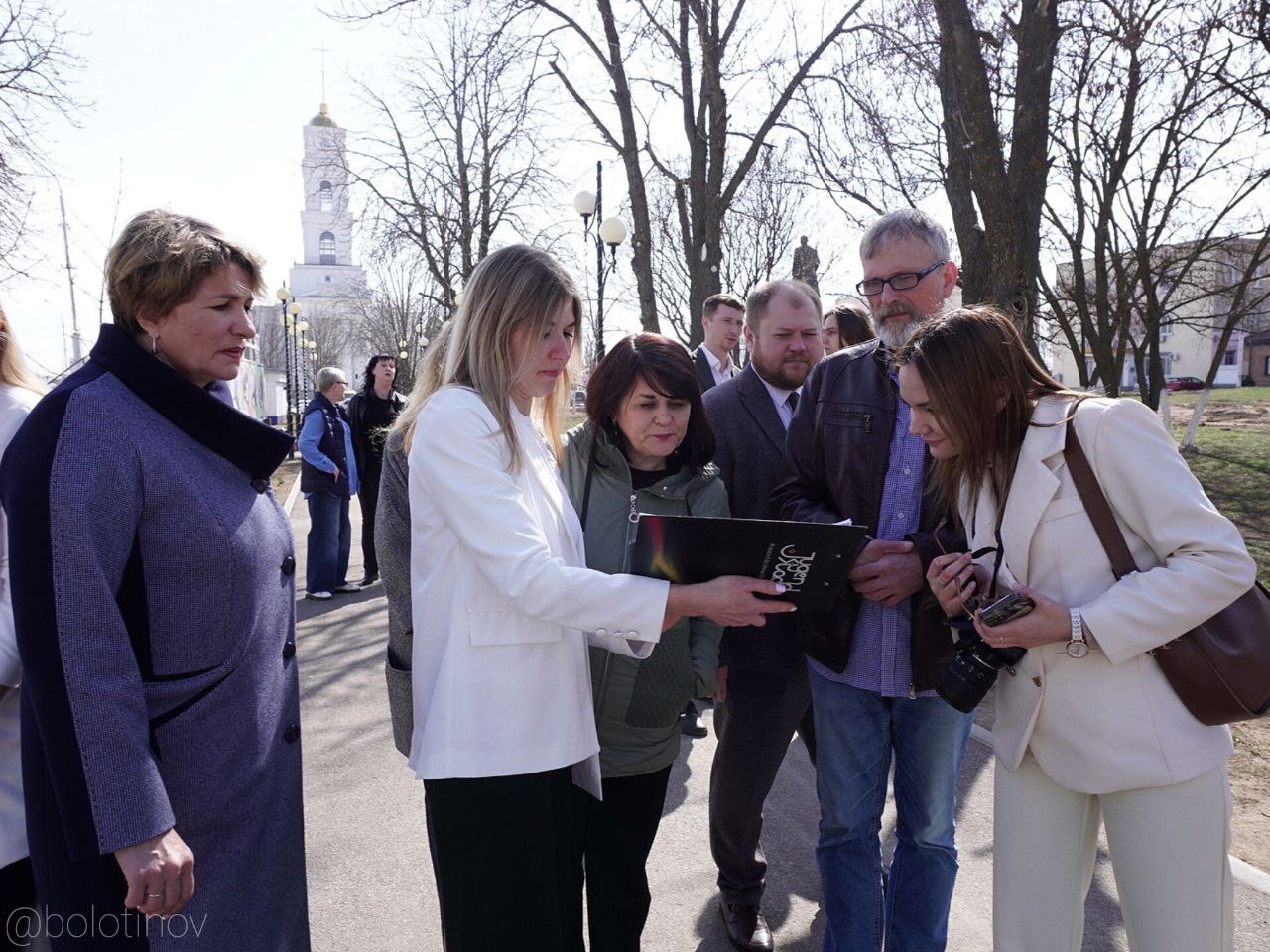 Маркс шагает в будущее: интерактивные панели открывают историю города в 3D